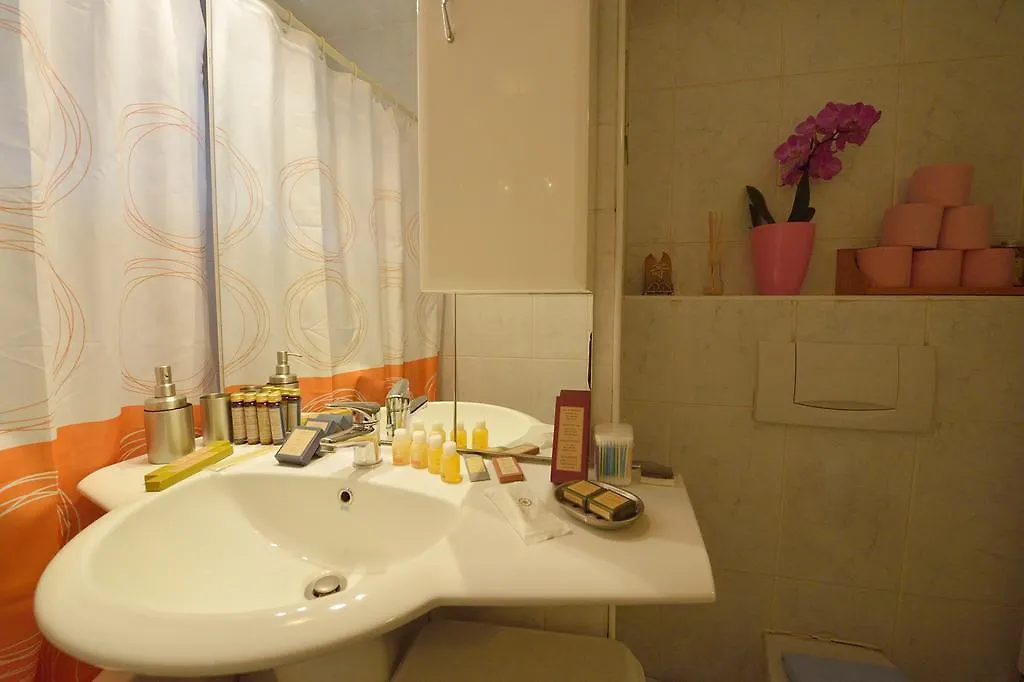 Atlas Accommodation Studio Romana De Lux Bucharest 0*,